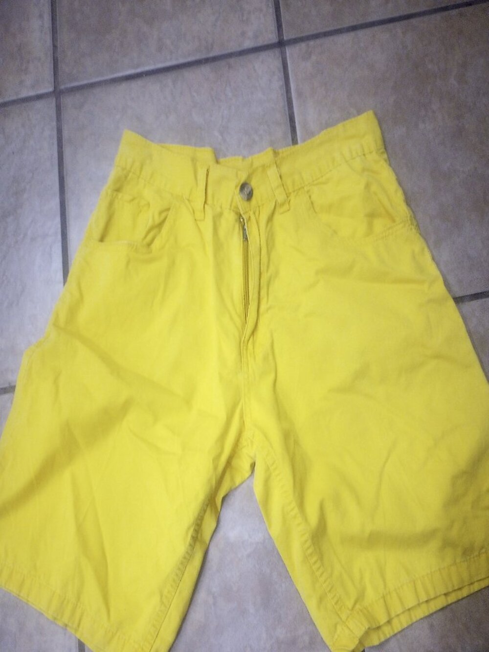 Open Trails Yellow Men Short